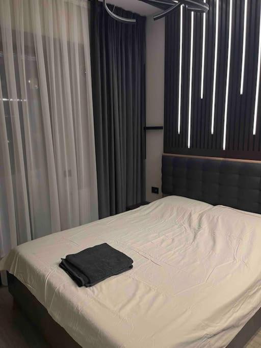 Ath Modern Homes - Luxury Apartment In The City Center Ясси Екстер'єр фото