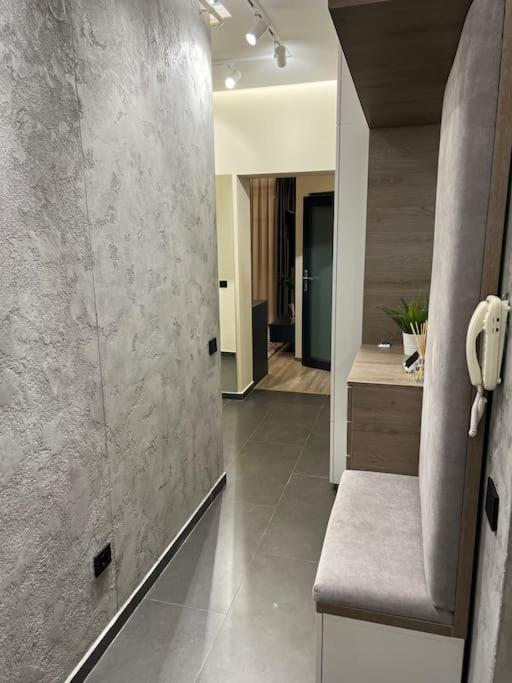 Ath Modern Homes - Luxury Apartment In The City Center Ясси Екстер'єр фото